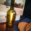 Weinflaschen-Lampe aus Nussbaum-393